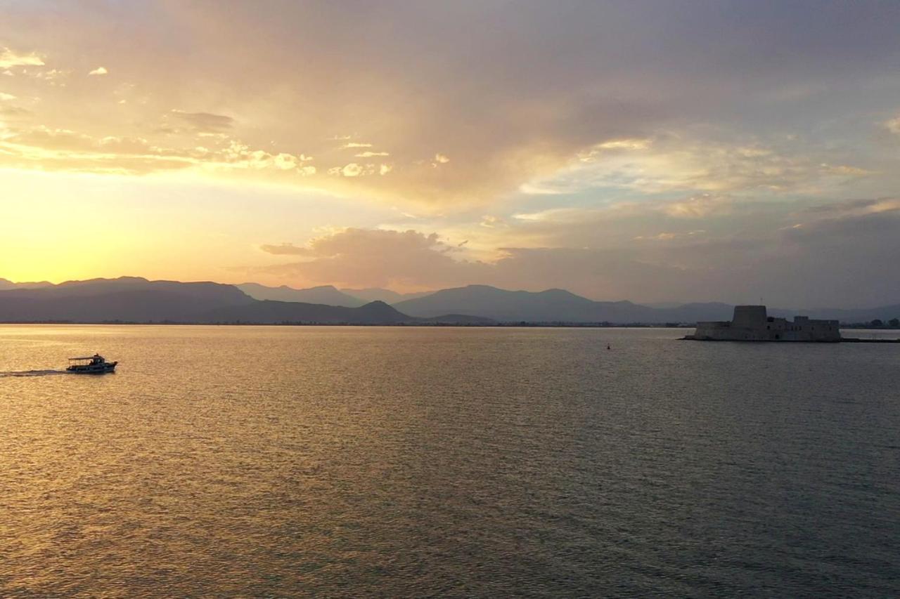 Margietta'S Suites Anabolu Dış mekan fotoğraf